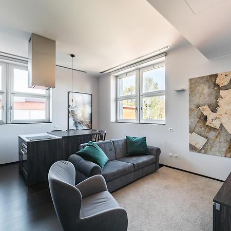 Moderno Bilocale 64Mq Con Parcheggio E Palestra Apartment Милано Екстериор снимка