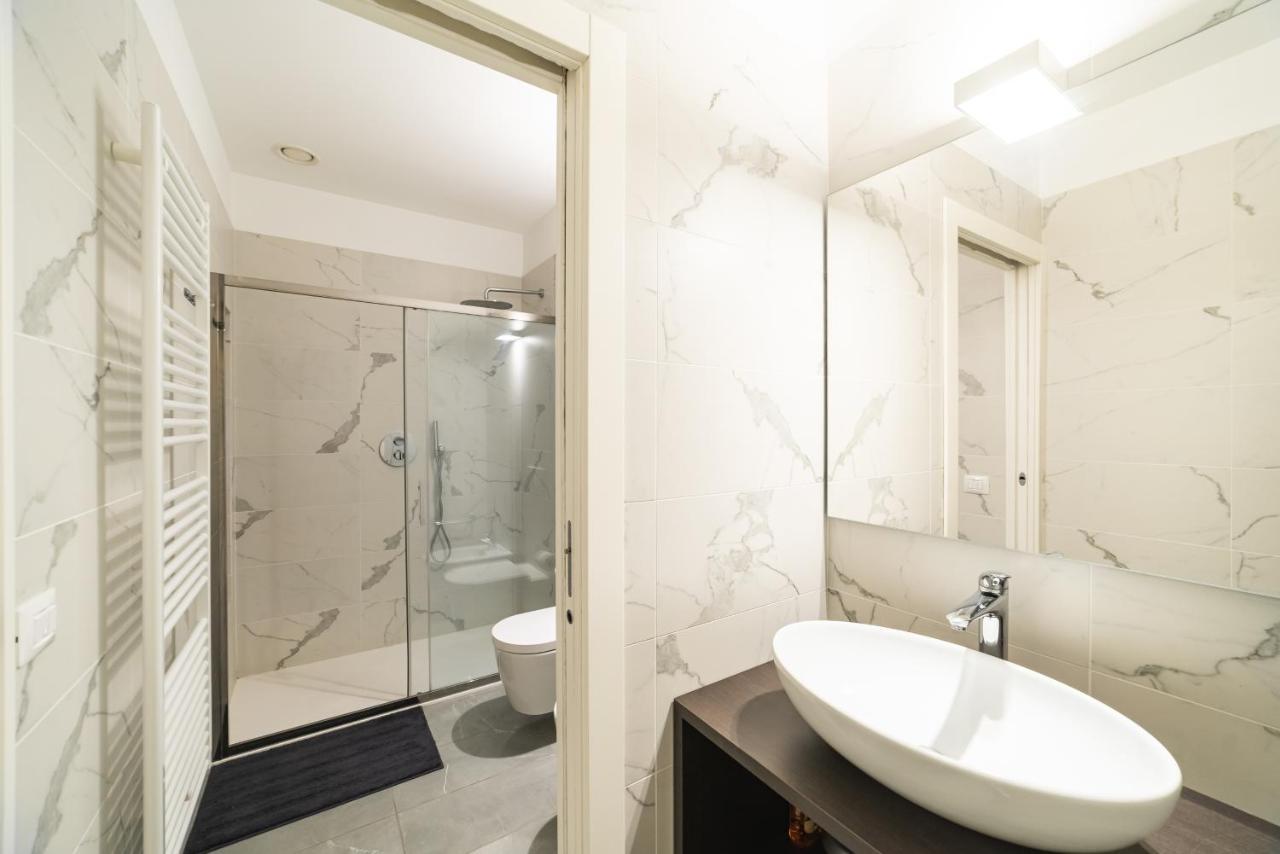 Moderno Bilocale 64Mq Con Parcheggio E Palestra Apartment Милано Екстериор снимка